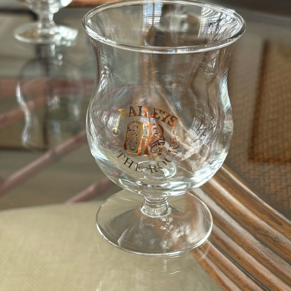 Vintage Baileys Irish Cream On The Rocks Glasses with Box Four - Picture 5 of 7